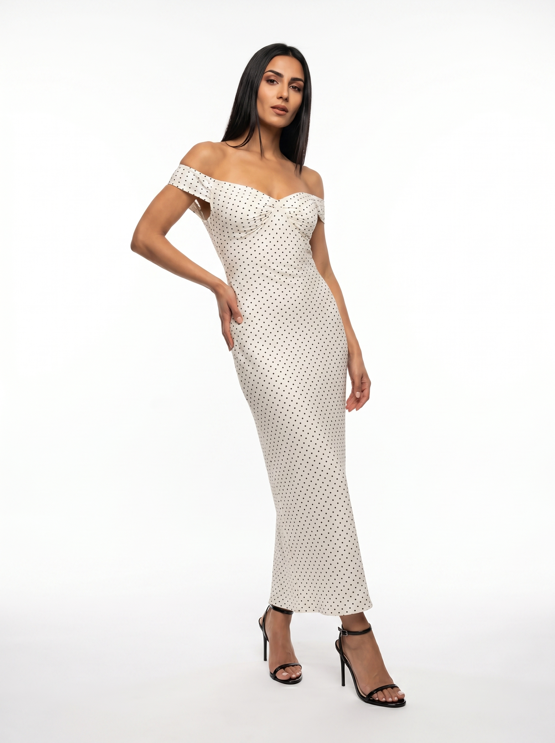 Robe longue à pois polka